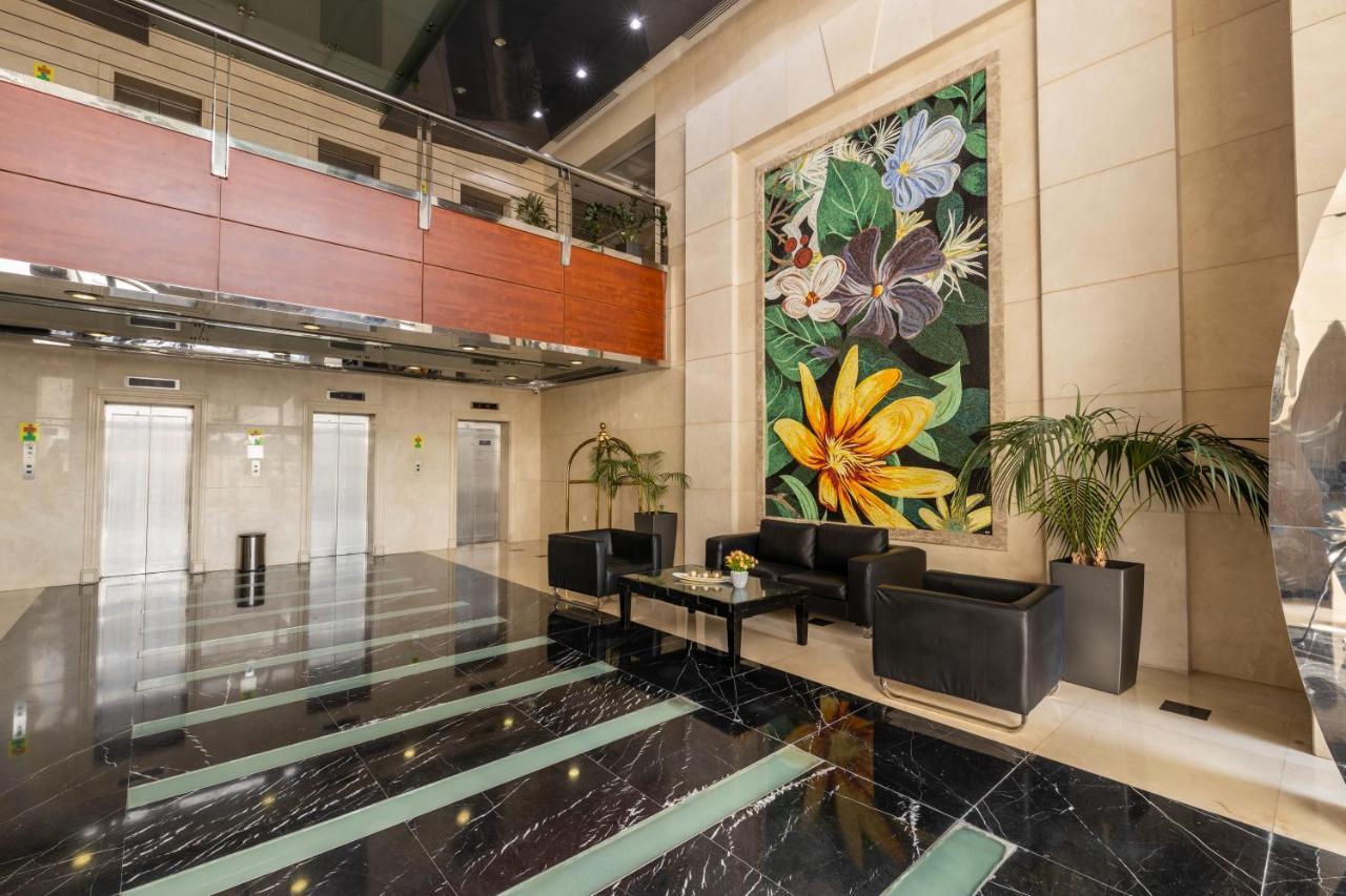 Appartamento Huge 3 Bedroom Front *